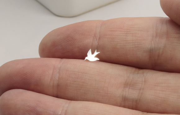 Teeny Tiny Swallow Bird Labret / Tragus Stud • Sterling Silver • Push Fit 16 GAUGE Bioplast Fitting • Handmade • 5mm Bird Earring Cartilage