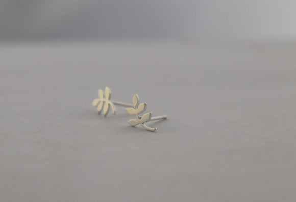 Silver Vine Leaf Stud Earrings - Sweet November Jewelry